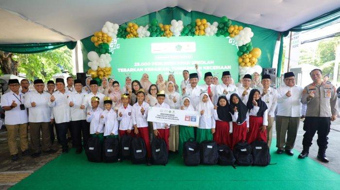 BAZNAS Salurkan Bantuan bagi 51.108 Anak Yatim